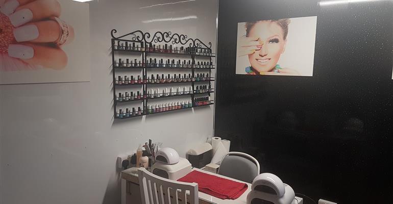 Our fully equipped salon can cater to your every need.  Including providing you with gel, infill, extensions and a good polish